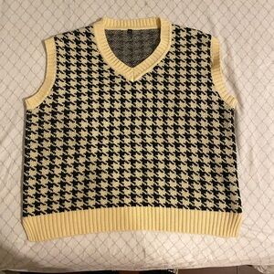 NEW Knitsweater Vest